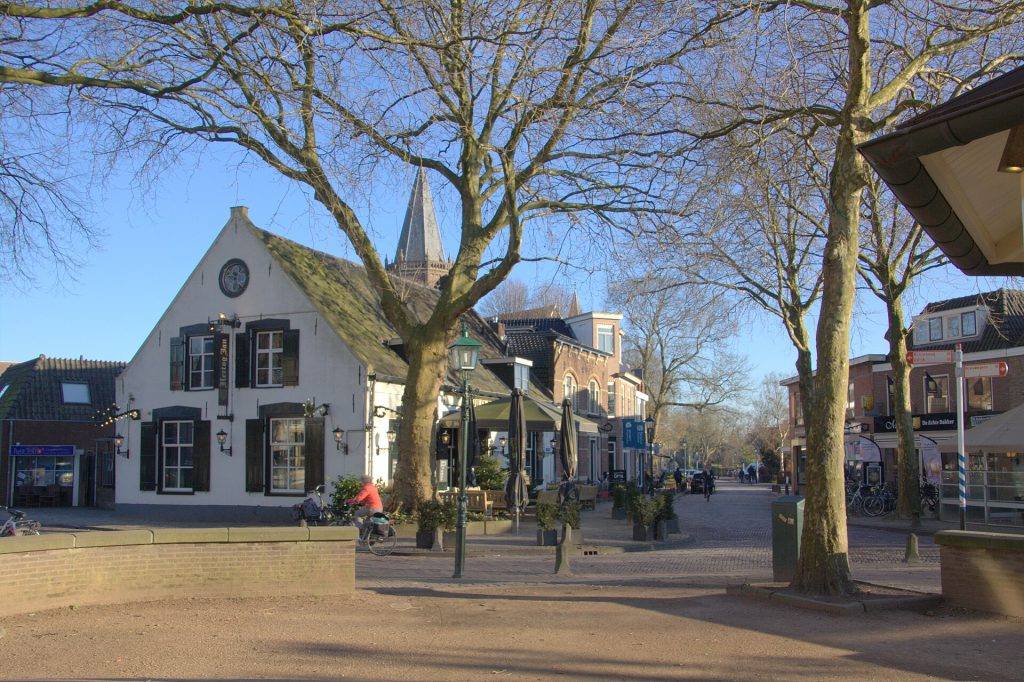 Houten